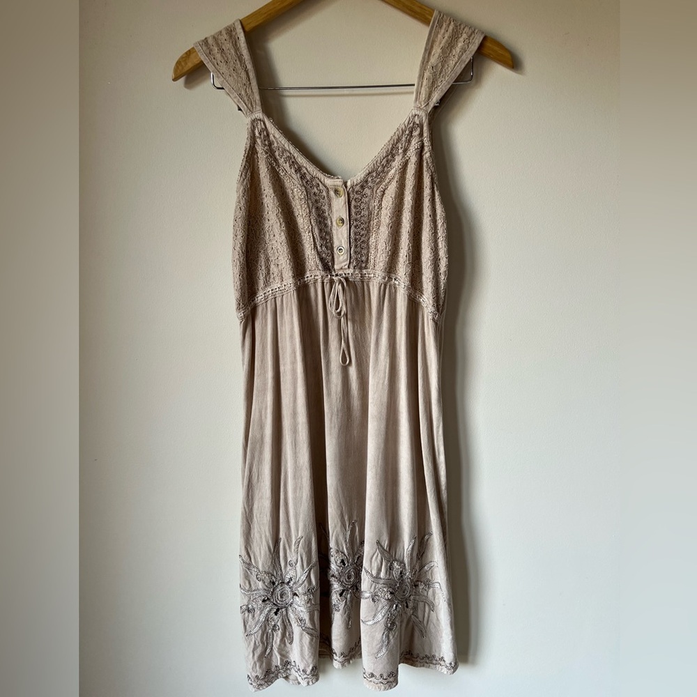 Beige Embroidered Sleeveless Midi Dress